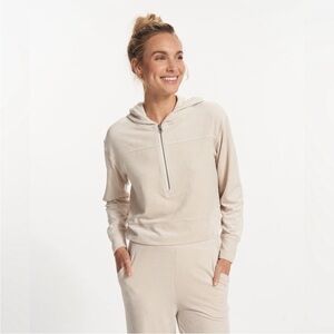 Vuori Haven Half Zip Hoodie in color Suede L Women’s